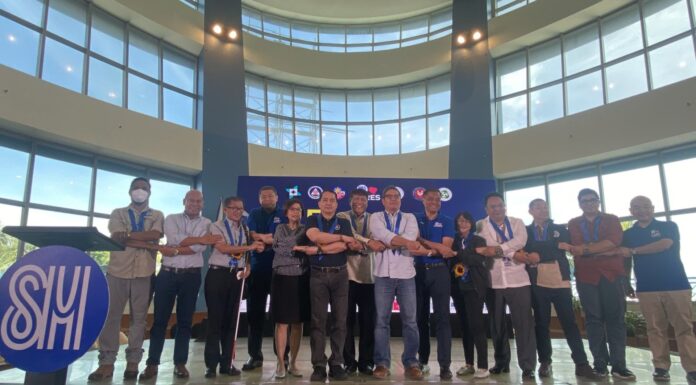 SM Cares launched Emergency Preparedness Forum, making PWDs, Seniors disaster-ready