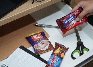 Must-Have Snacks to Keep in Your Office Drawer